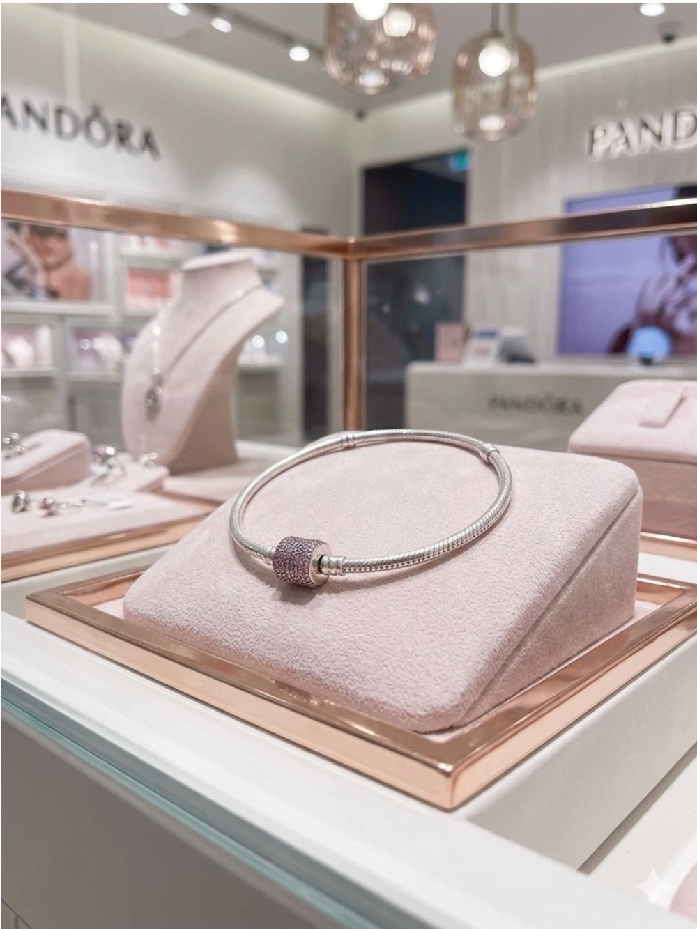 Stunning PANDORA Pink Pavé Barrel Clasp Bracelet - Includes Original Box!